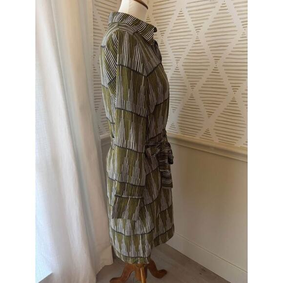 Banana Republic Women’s Medium Green Split-Neck Knee-Length Dress - Picture 5 of 6